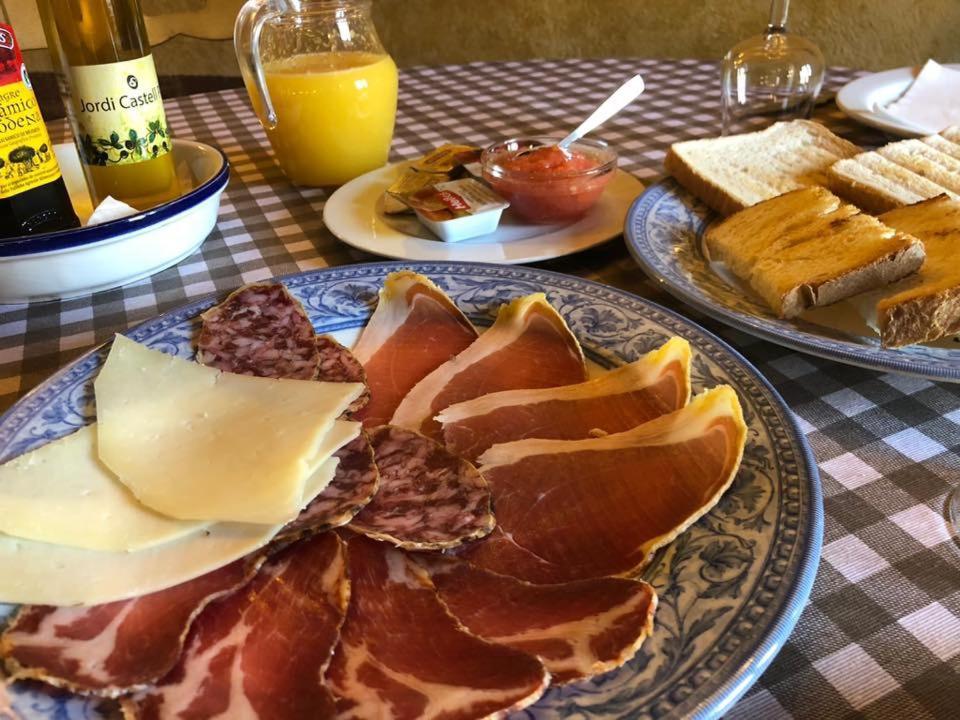 Hostatgeria Sant Jaume Hotel Corachar Eksteriør billede